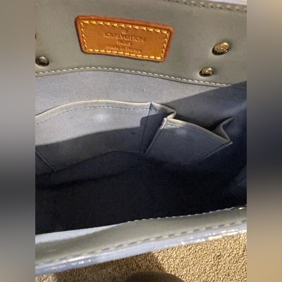 Louis Vuitton Monogram Vernis Reade MM Handbag - Picture 9 of 14